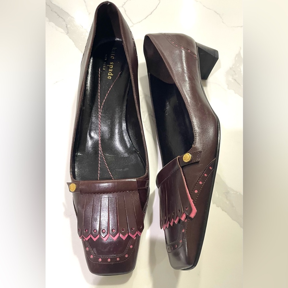 Kate Spade Tulsa Chocolate Calf Pump Kitten Heel shoes Y2K
Made In Italy SZ 8.5